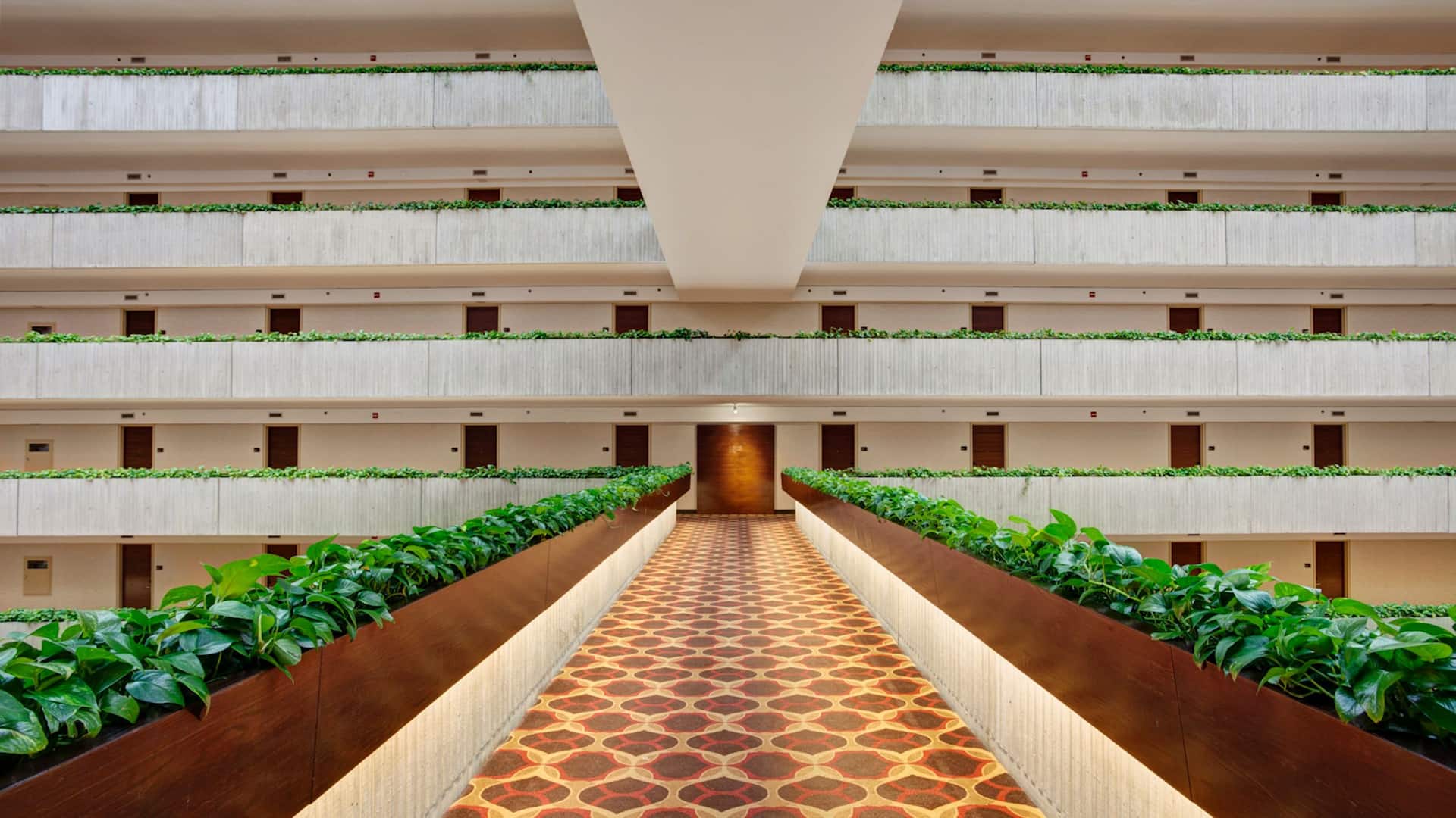 Hyatt Regency O'Hare Chicago Walkway to Guestroom