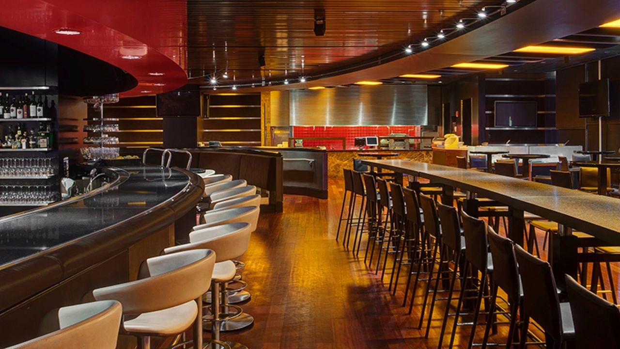 Convention Center Hotel Near O Hare Airport Hyatt Regency Red Bar Seating