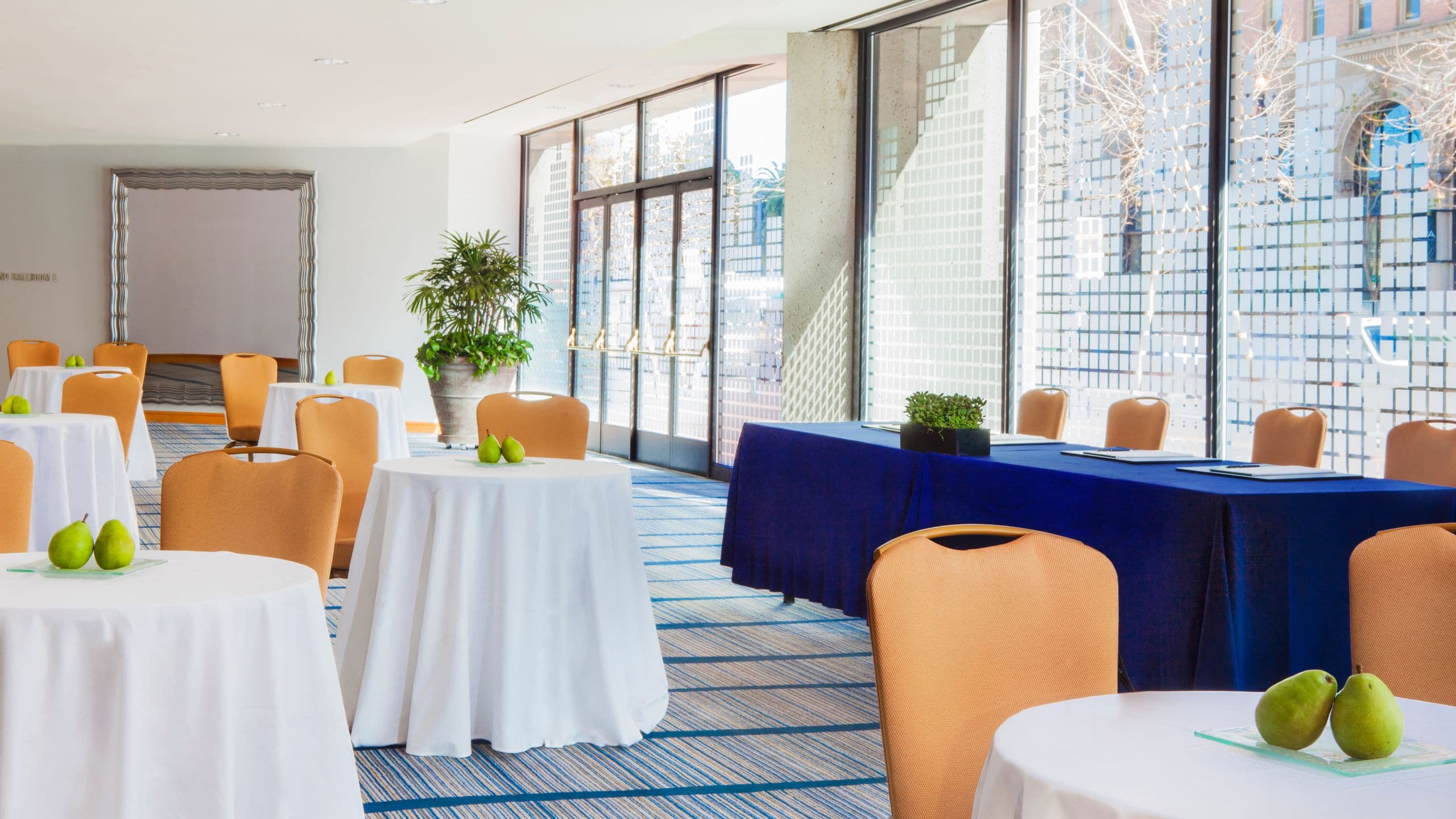 Hyatt Regency San Francisco Market Street Foyer