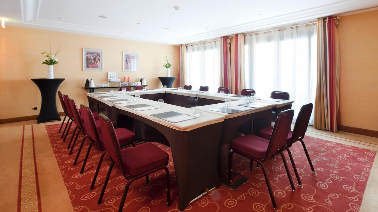 Bossa Nova Meeting room at Hotel Hyatt Regency Nice Palais De La Méditerranée