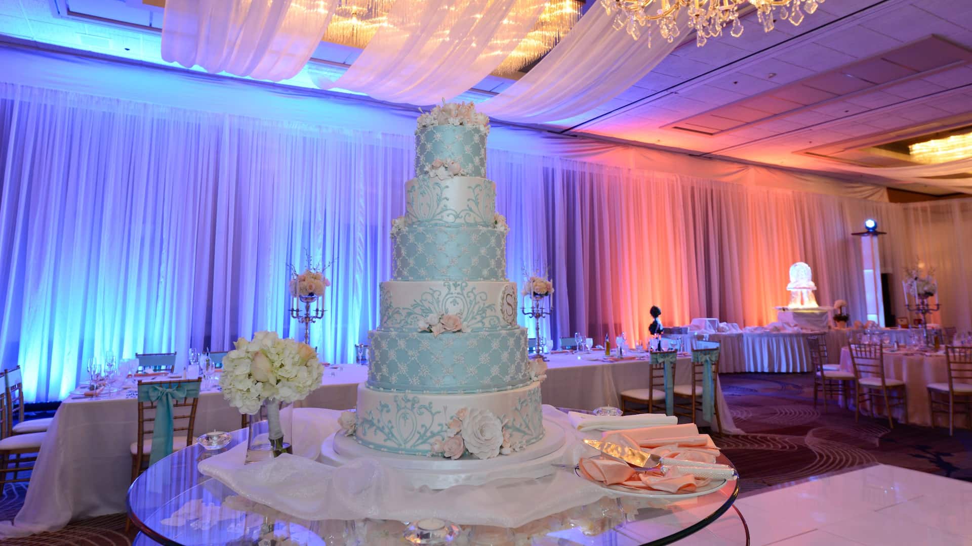 Hyatt Regency Buffalo / Hotel and Conference Center Wedding