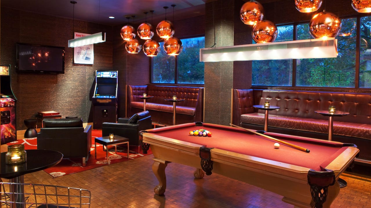 Glasswoods Tavern Lounge with billiards table and seating area