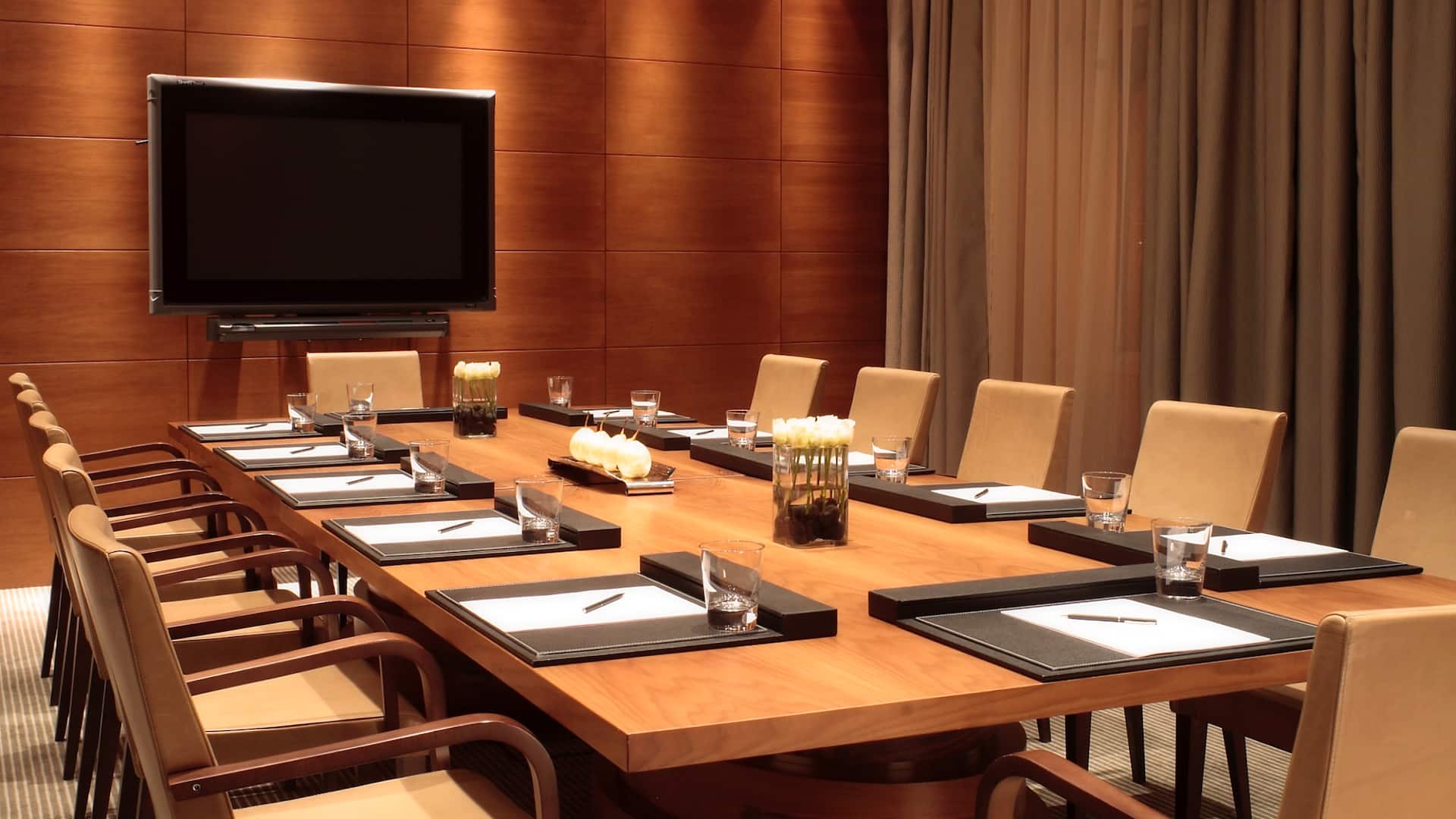 1 з 1 Hyatt Regency Kyiv Boardroom