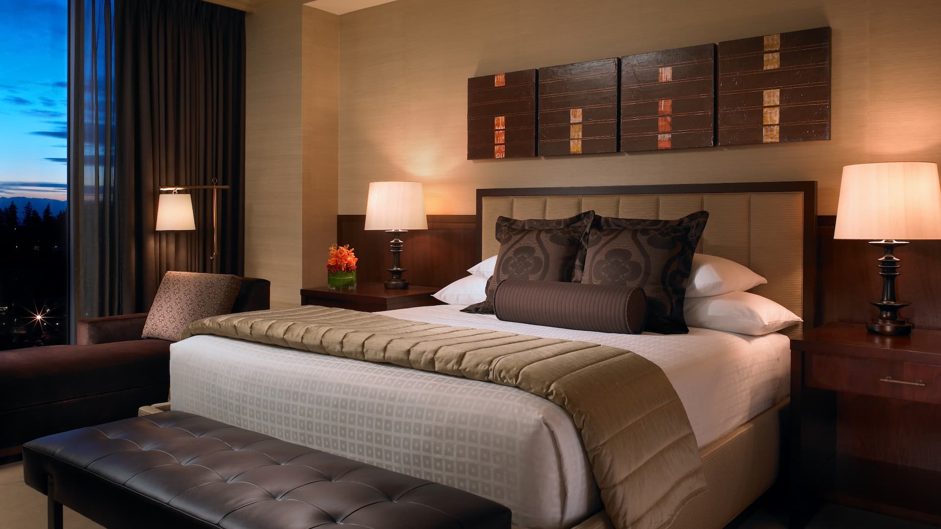 Hyatt Regency Bellevue on Seattle's Eastside Chairman Suite