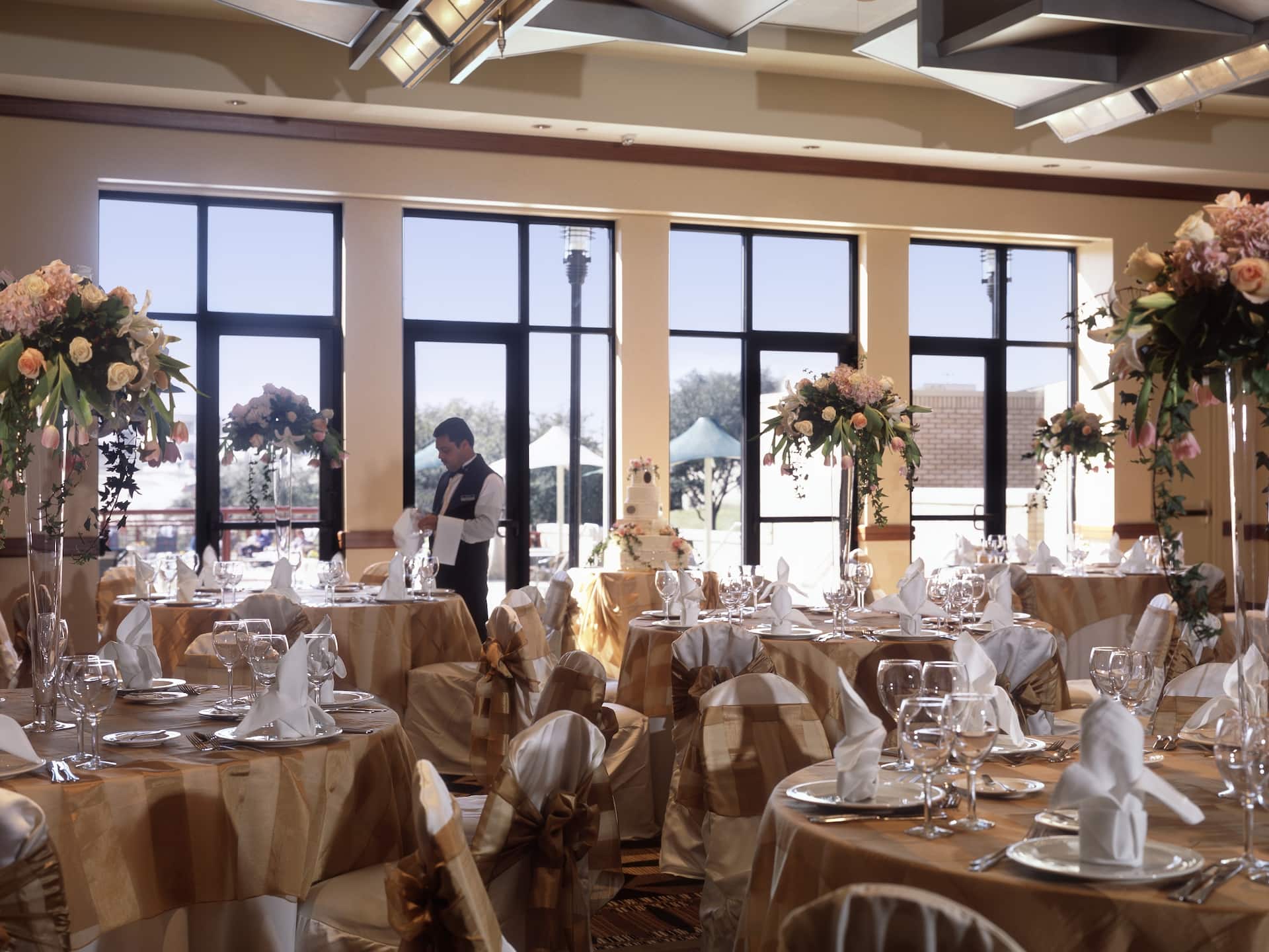 Hyatt Regency DFW International Airport Wedding Setup