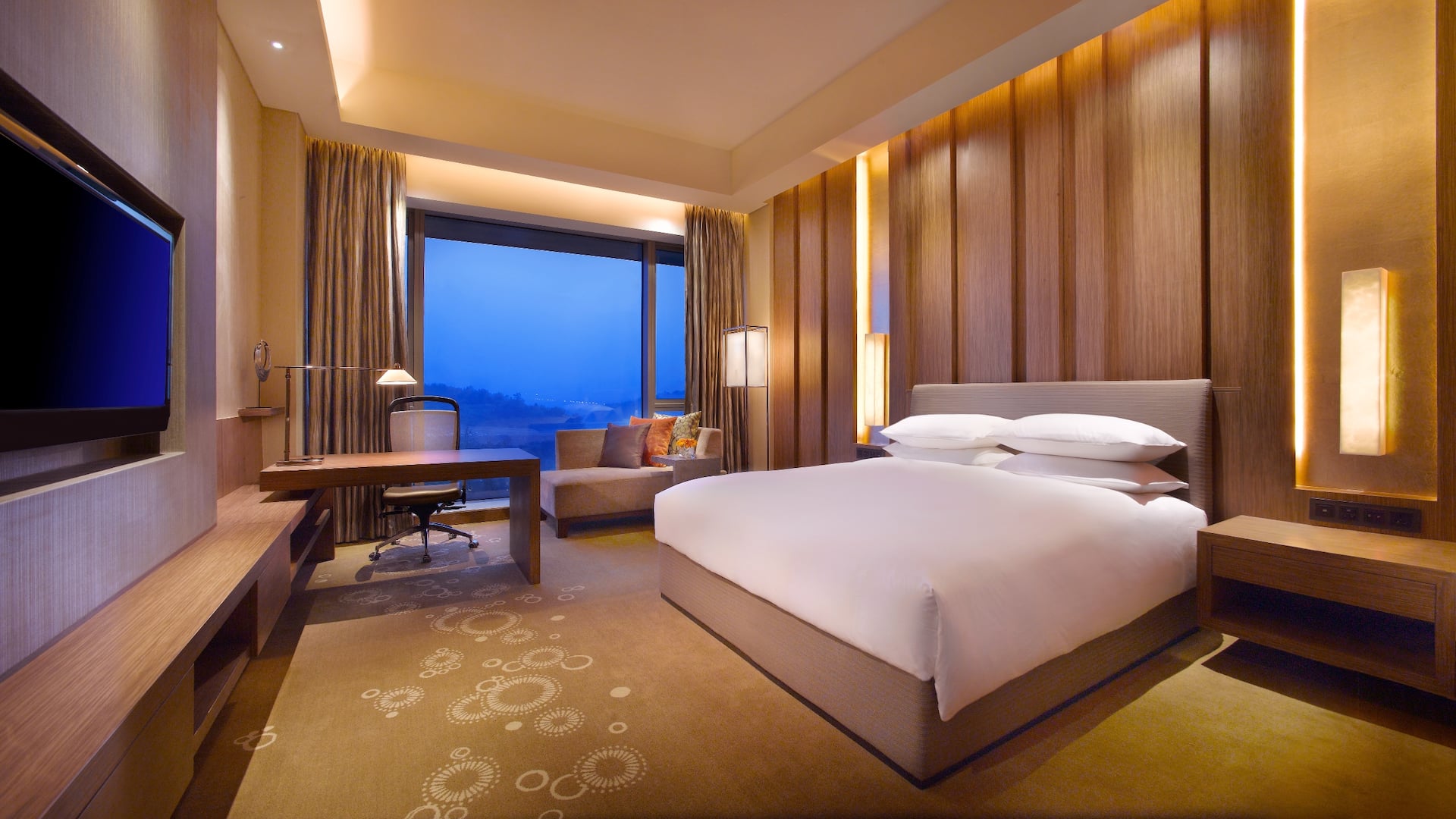 1/2 Hyatt Regency Guiyang Guest room King