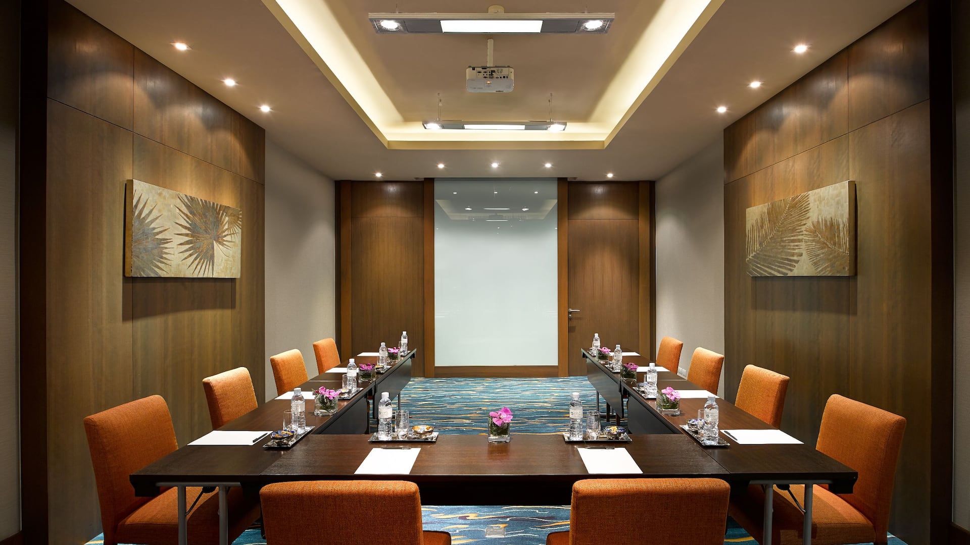 2 จาก 2 Hyatt Regency Phuket Resort Boardroom