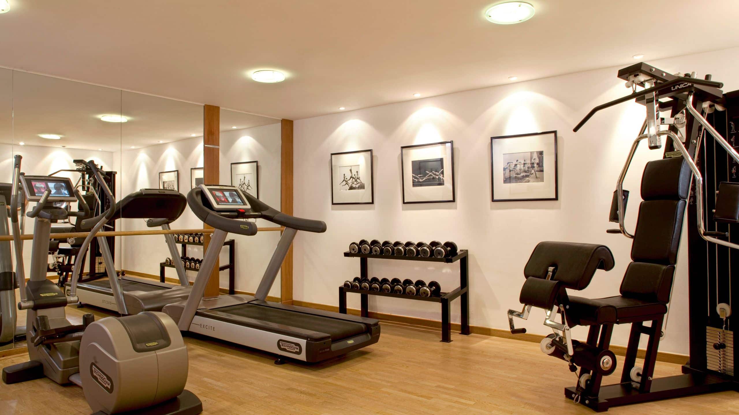 Hyatt Paris Madeleine Fitness Room