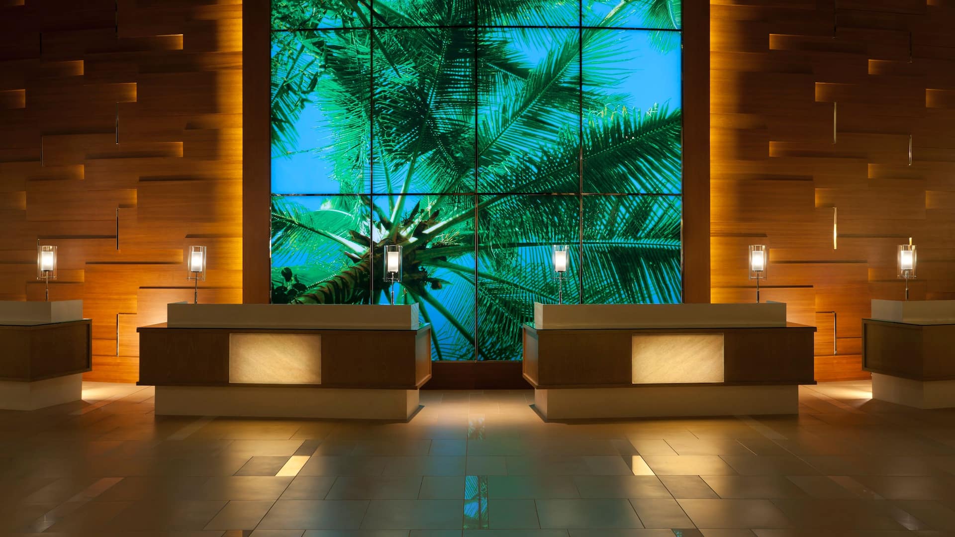 Hyatt Regency Orange County Front Desk