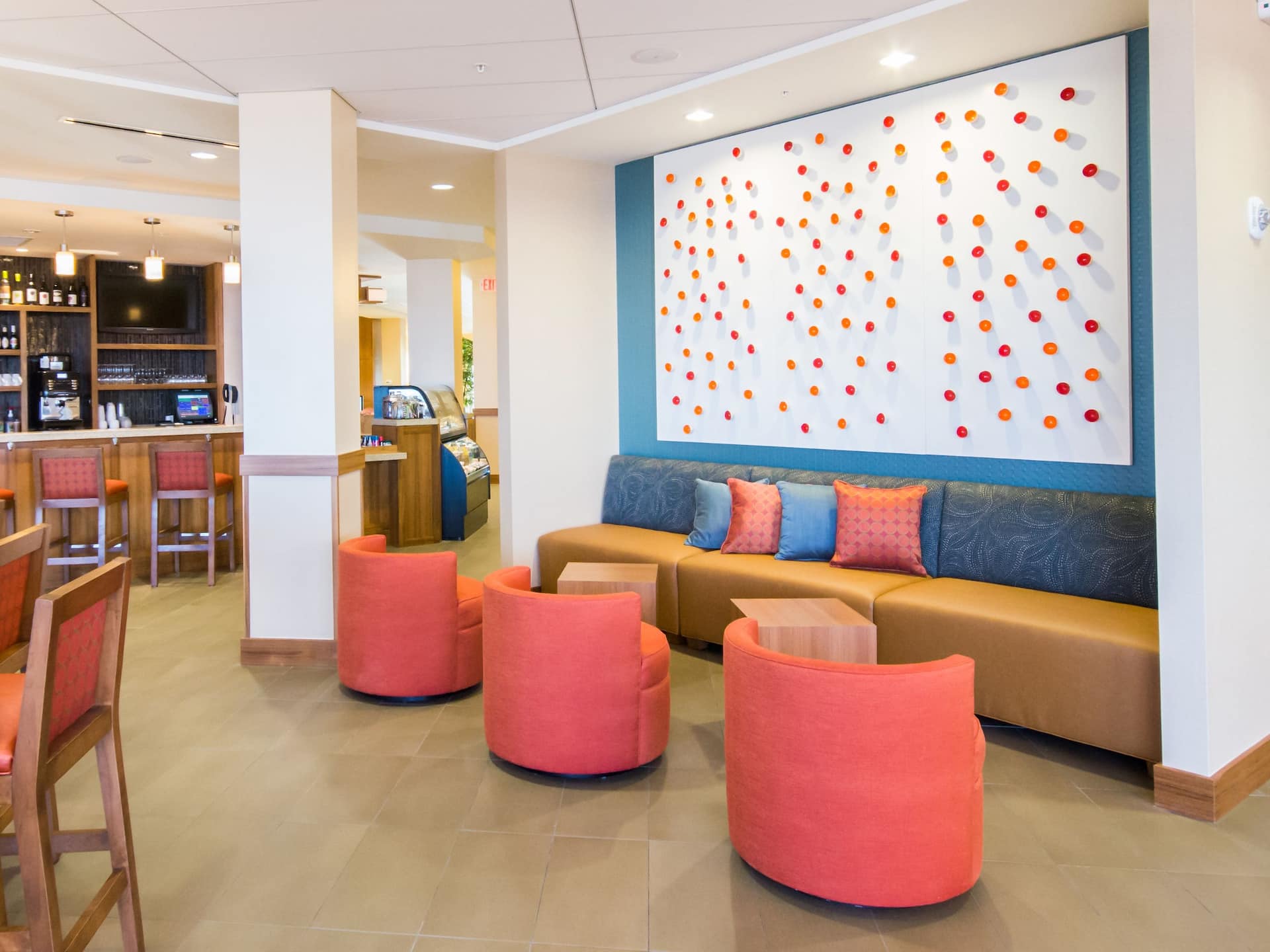 Hyatt Place Daytona Beach - Oceanfront Focus Wall