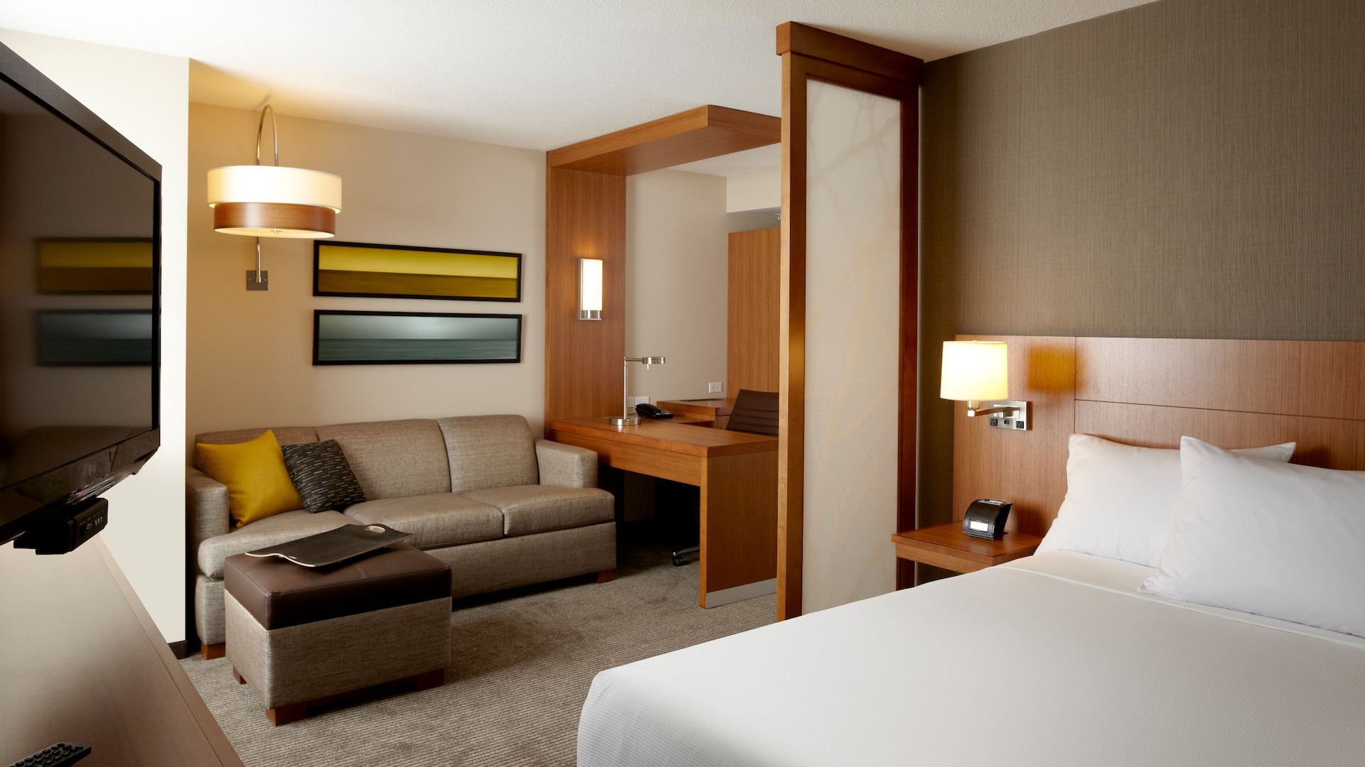 Hyatt Place HP_P093 Next-Gen Series 4 King Guestroom