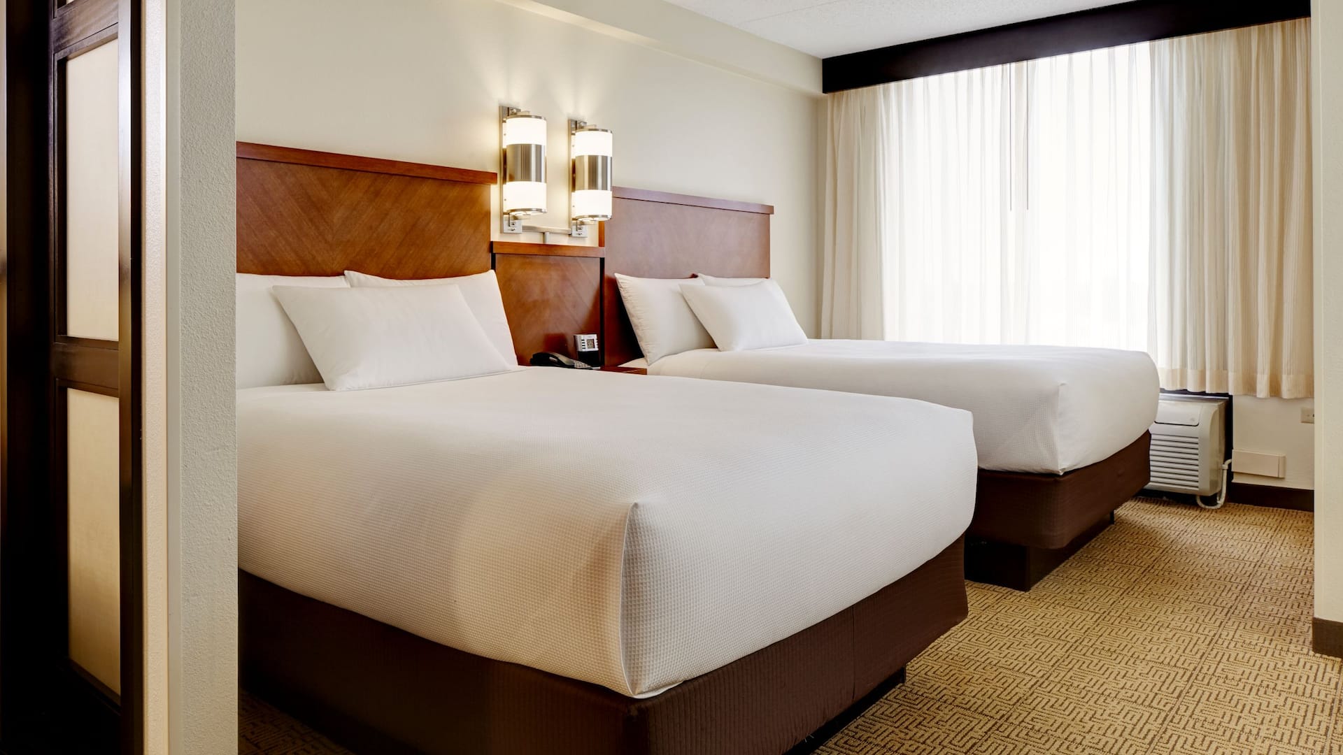A spacious hotel room in Utica, MI at Hyatt Place Detroit Utica