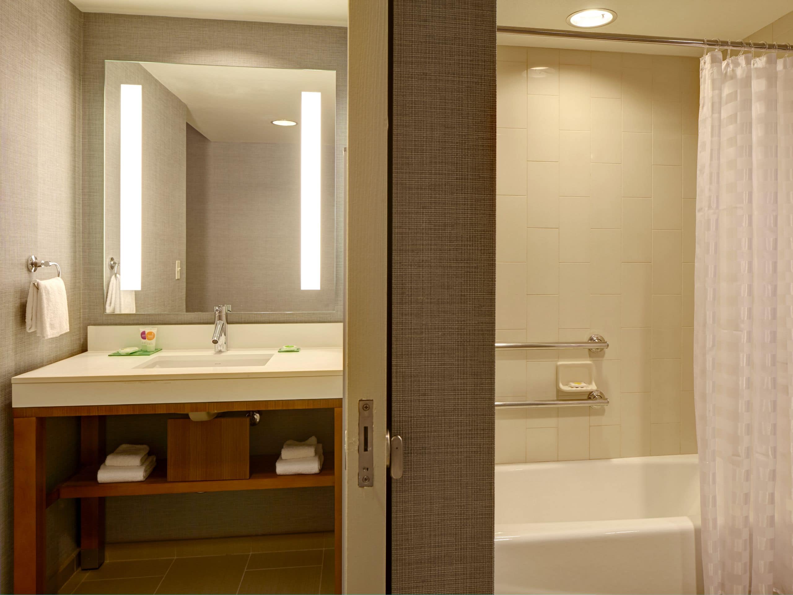 Cozy Hotel Rooms in North Phoenix | Hyatt Place Phoenix-North