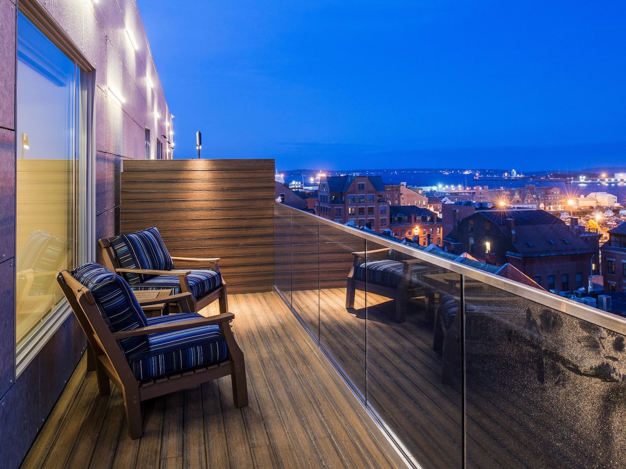 balcony
