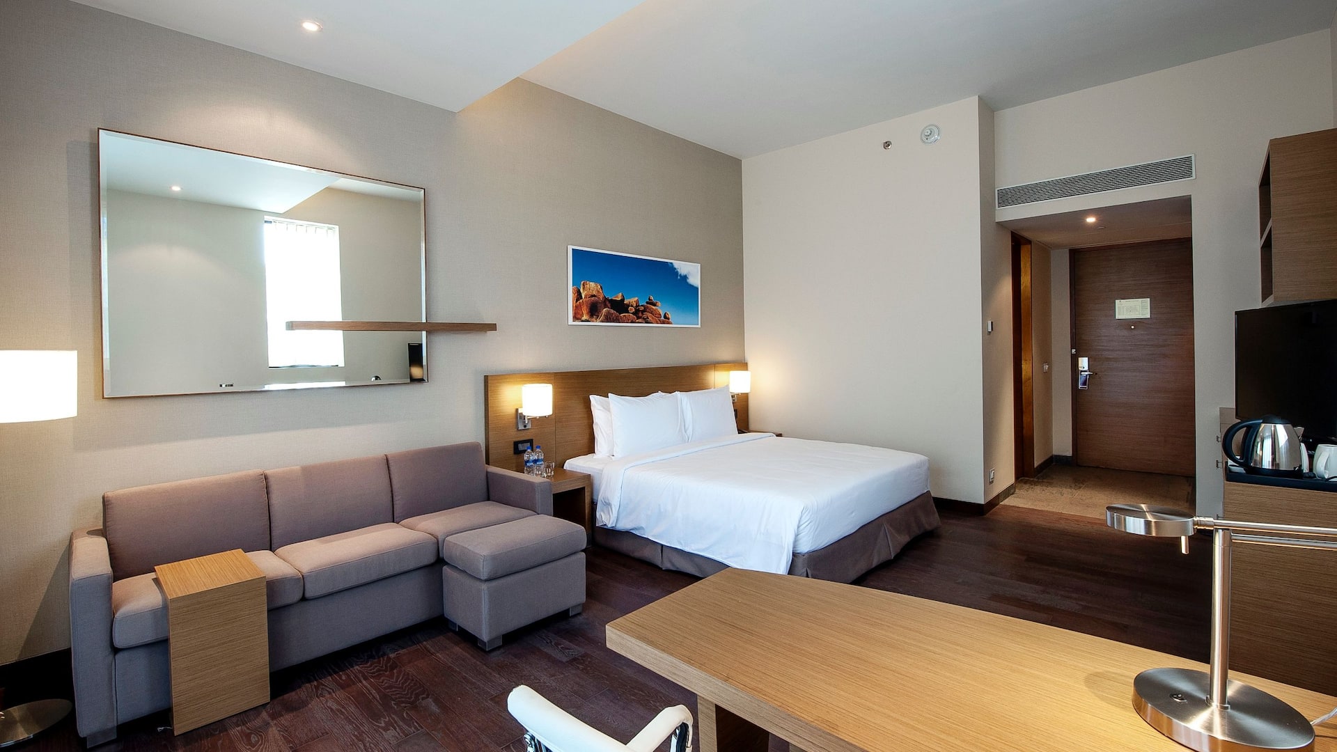 Hyatt Place Hampi Specialty King Guestroom
