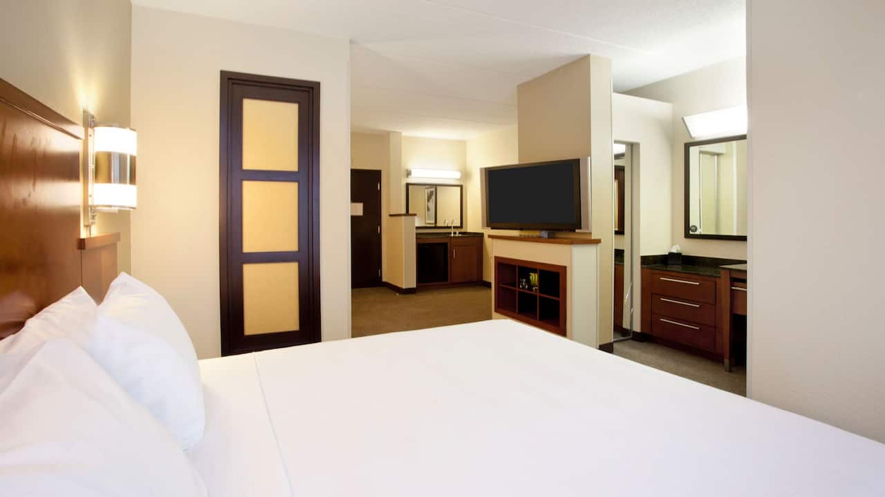 Hyatt Place Atlanta Airport North Gm John Parker www.hyatt.com