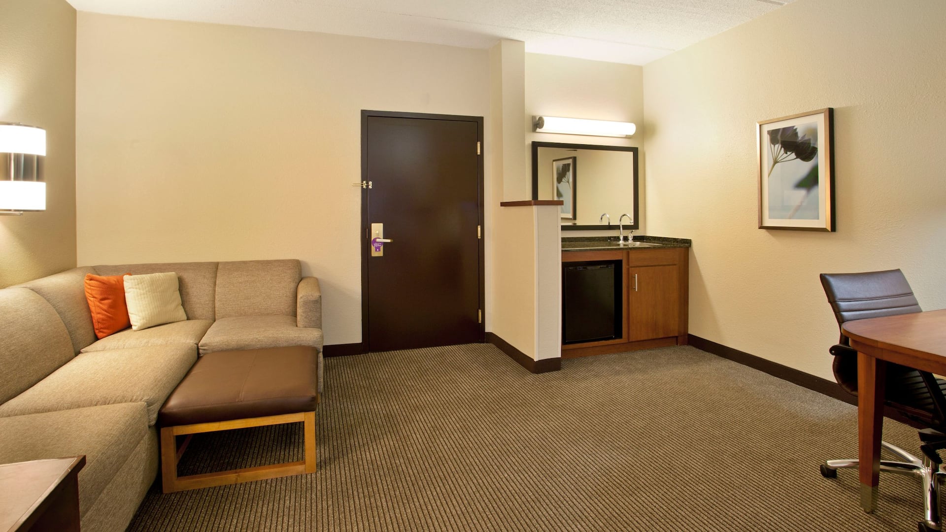 Hyatt Place Atlanta Airport-North Guest King