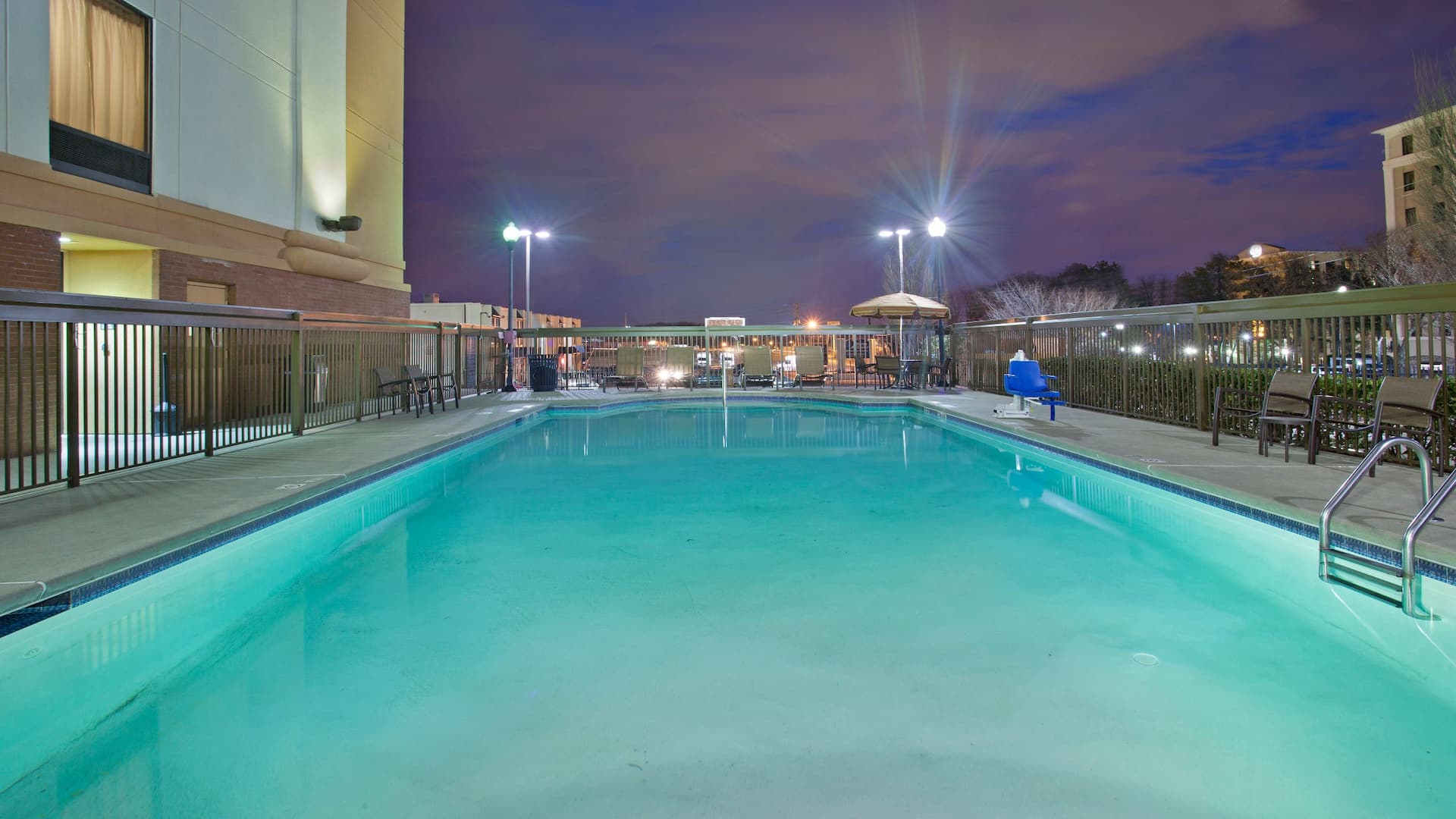 Hyatt Place Atlanta Airport-North Pool
