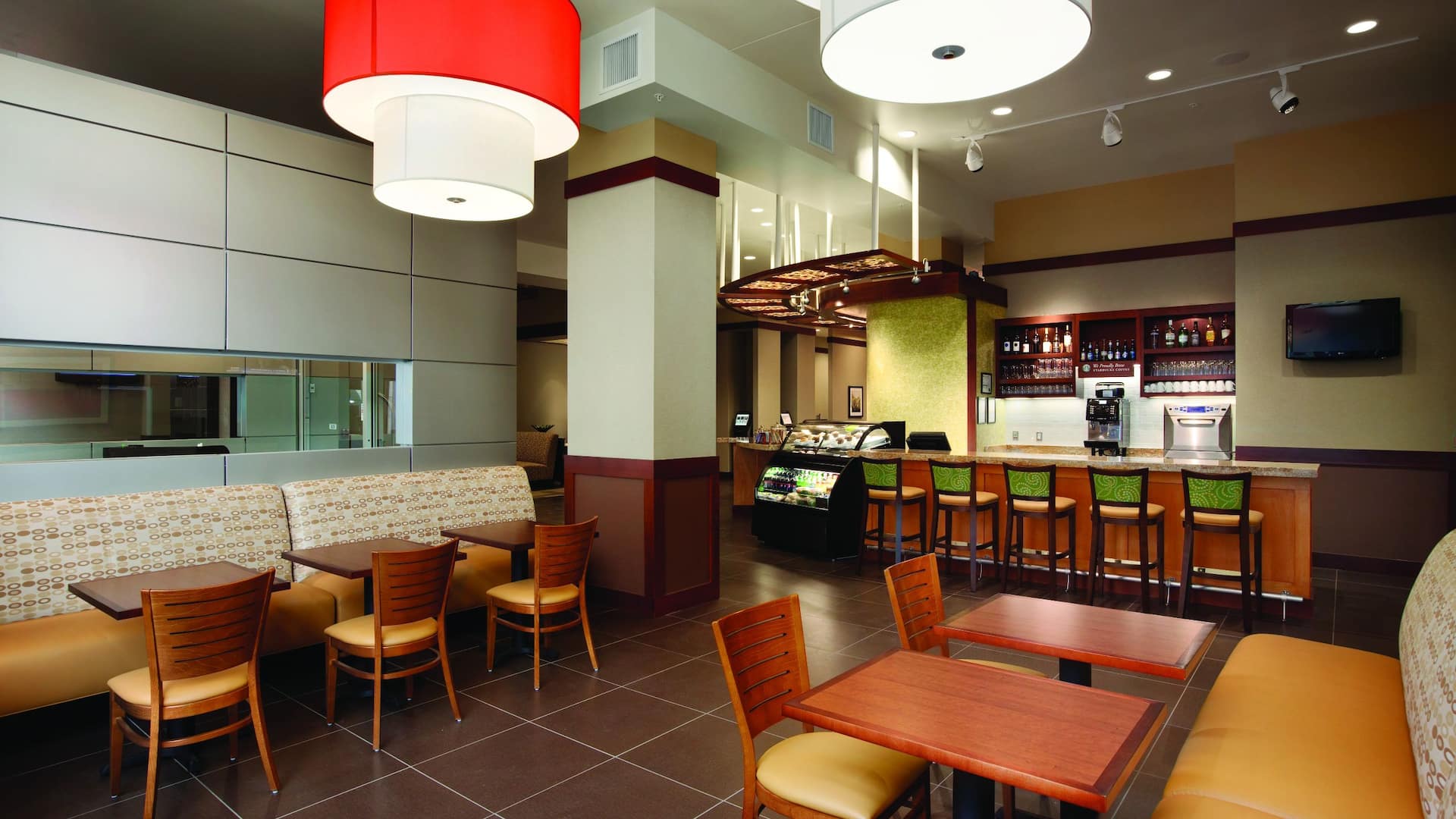 Hyatt Place Des Moines/Downtown Lounge