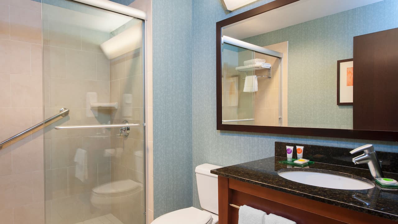 Standard Bathroom with Shower