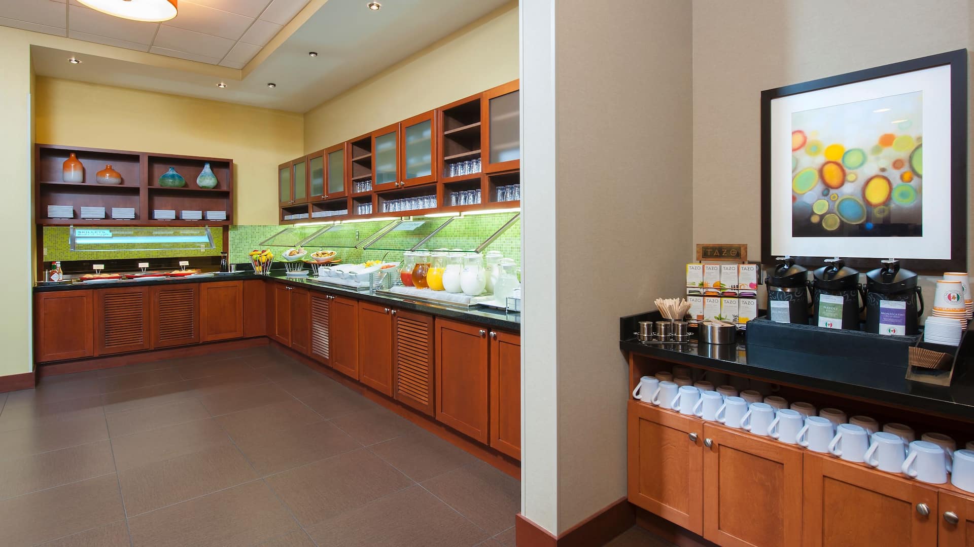 Hyatt Place Des Moines/Downtown Breakfast Area