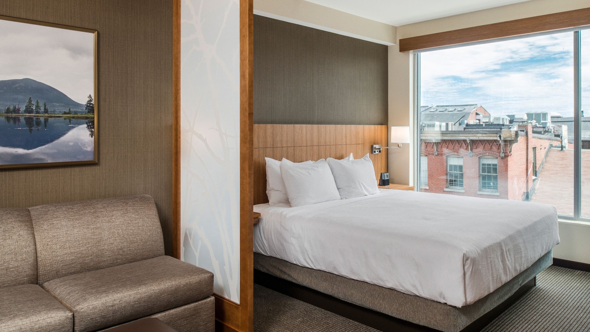 Hyatt Place Portland-Old Port Guestroom