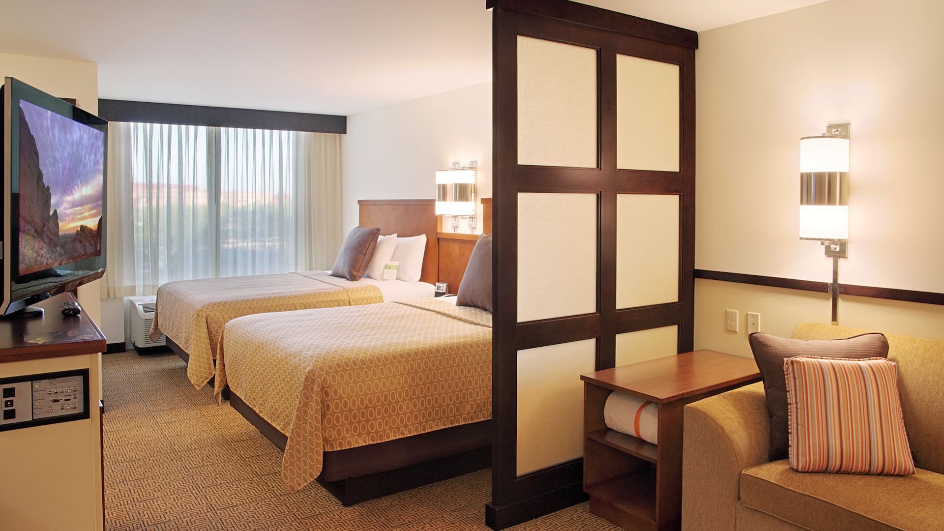 Hyatt Place Phoenix/Mesa Double Double