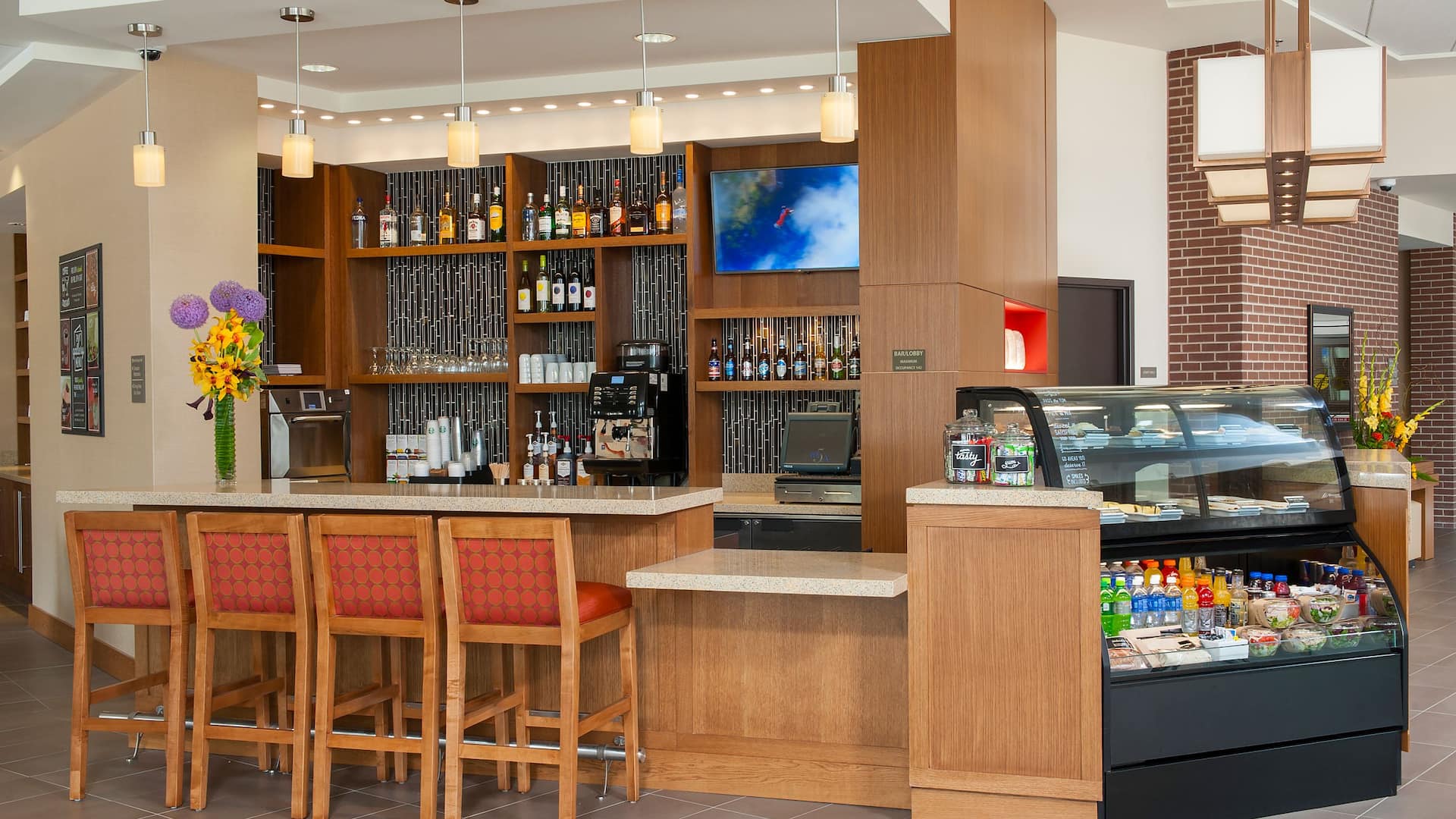 Hyatt Place Champaign/Urbana HBar