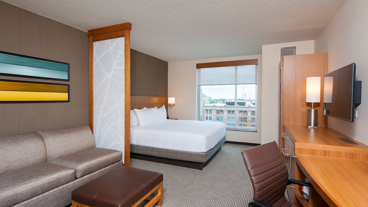 Hyatt Place Champaign King