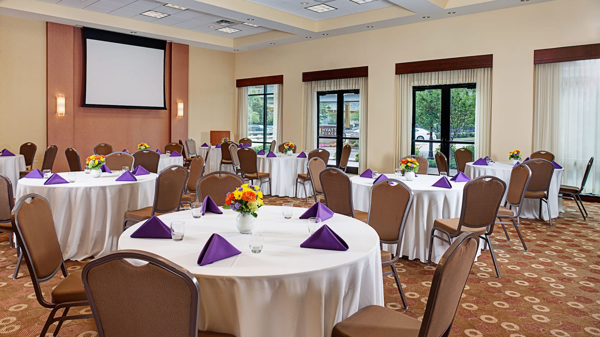 Hyatt Place Pittsburgh-North Shore Meeting Room Dining Setup