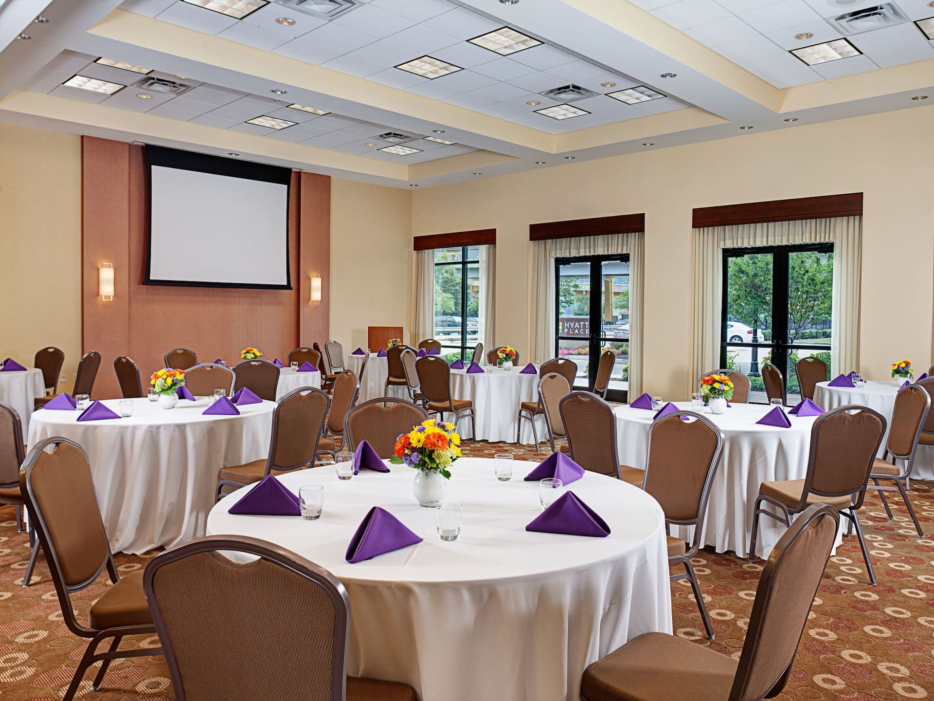 Hyatt Place Pittsburgh-North Shore Meeting Room Dining Setup