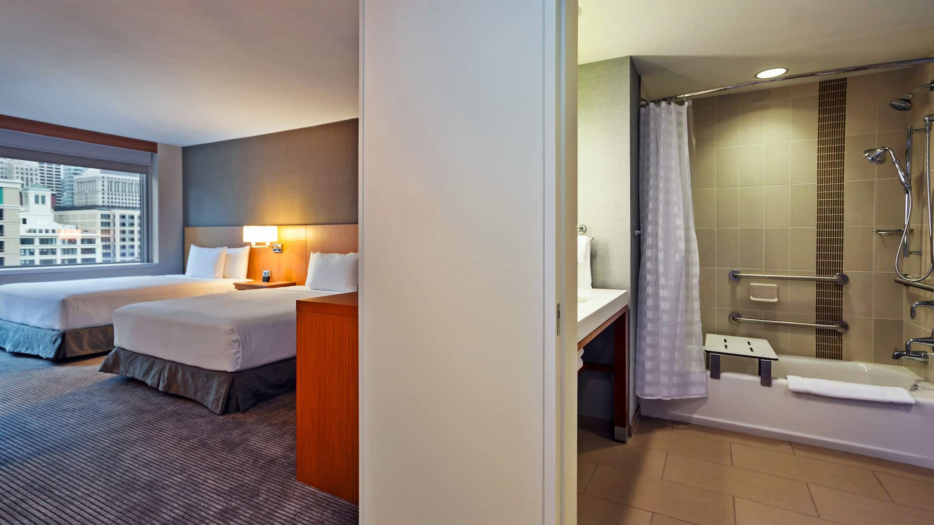 Hyatt Place Chicago/River North Double Double Accessible Guestroom