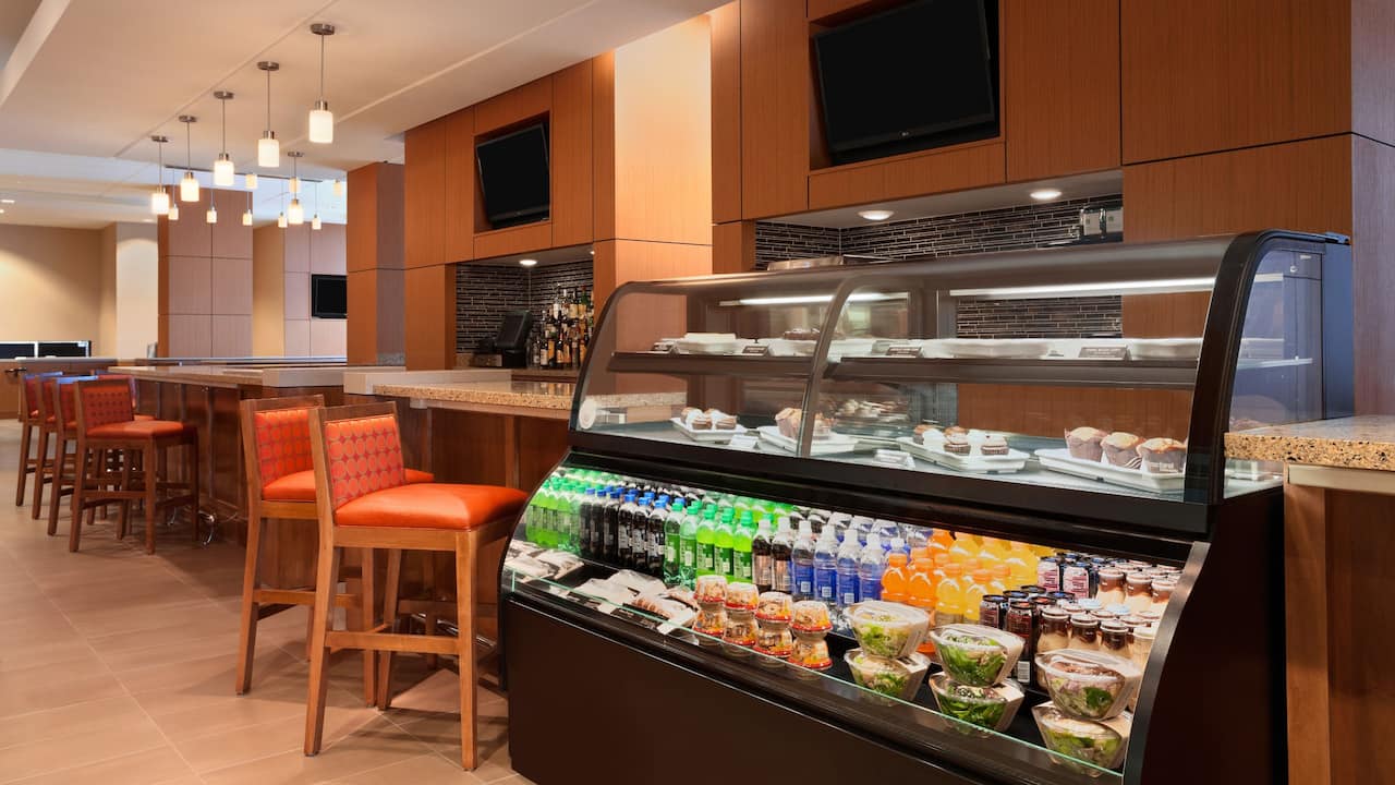 Hyatt Place Downtown Minneapolis Bakery Cafe