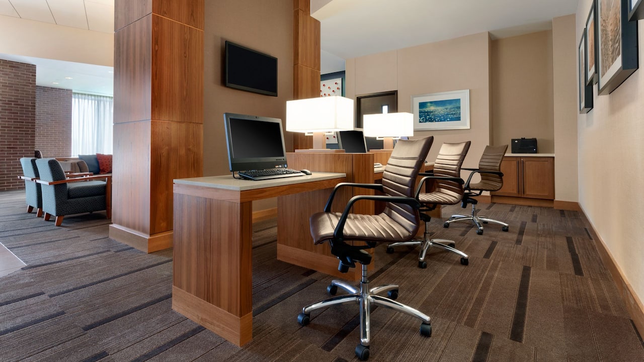 Omaha hotel has business center with 24/7 shared computers ay Hyatt Place Omaha / Downtown Old Market