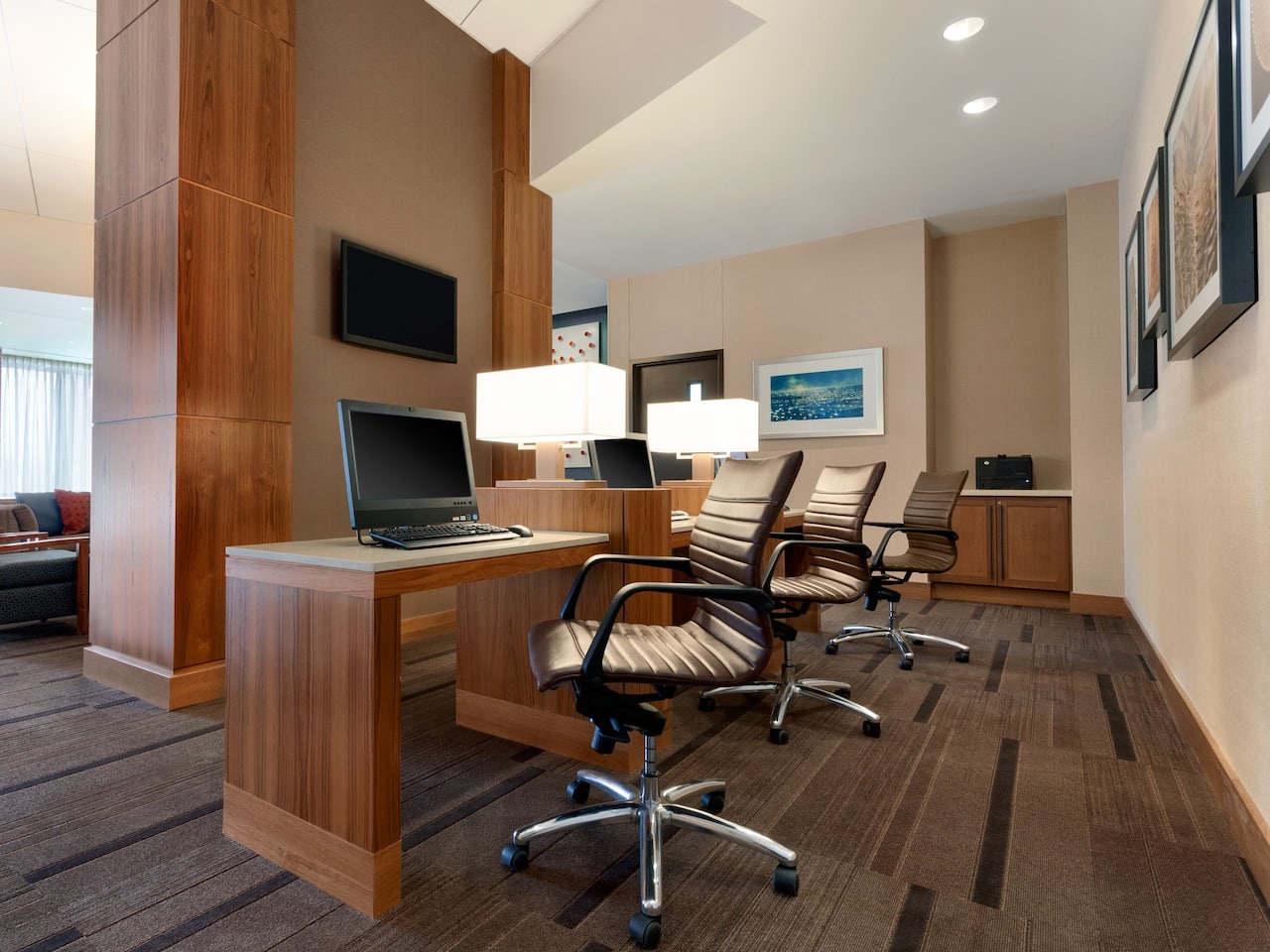 e room