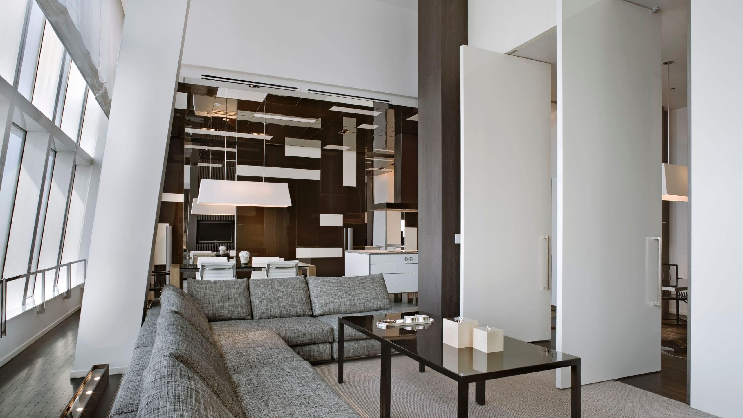 第 8，共 8 Park Hyatt Shanghai Chairman Suite Living Room