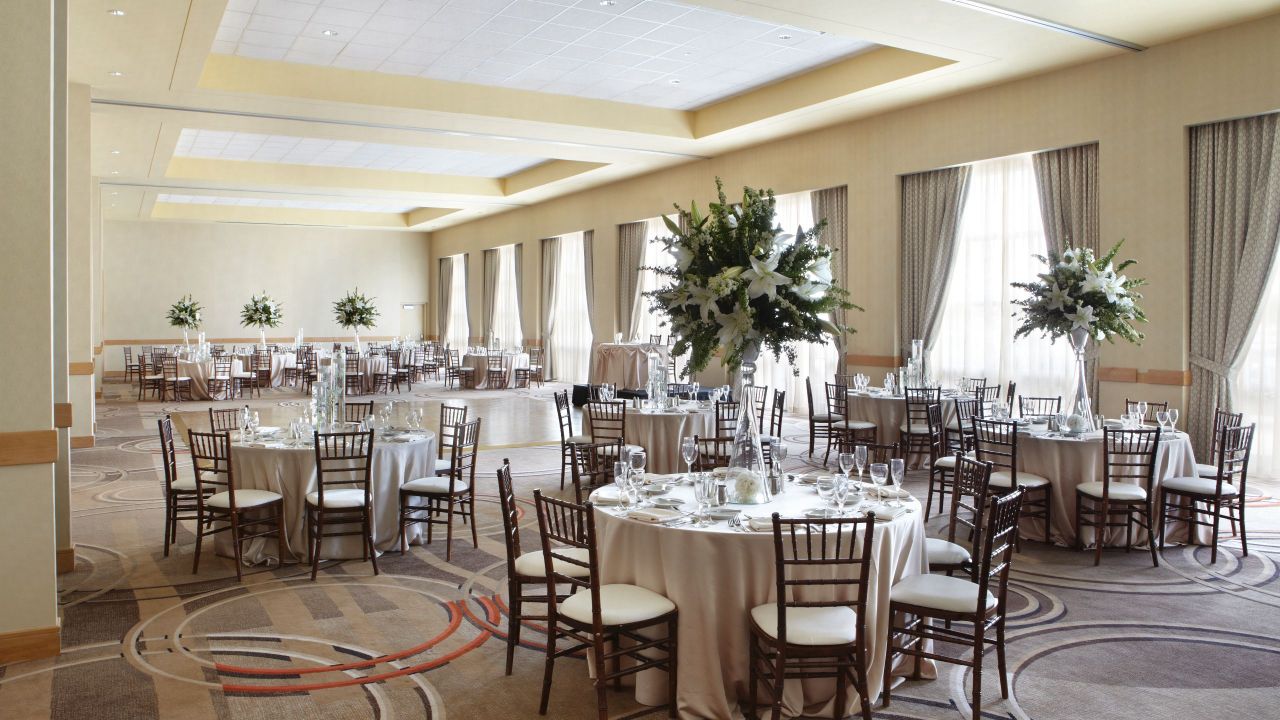 Modern Rosemont Hotel Near O’Hare Airport & Rivers Casino | Hyatt Rosemont