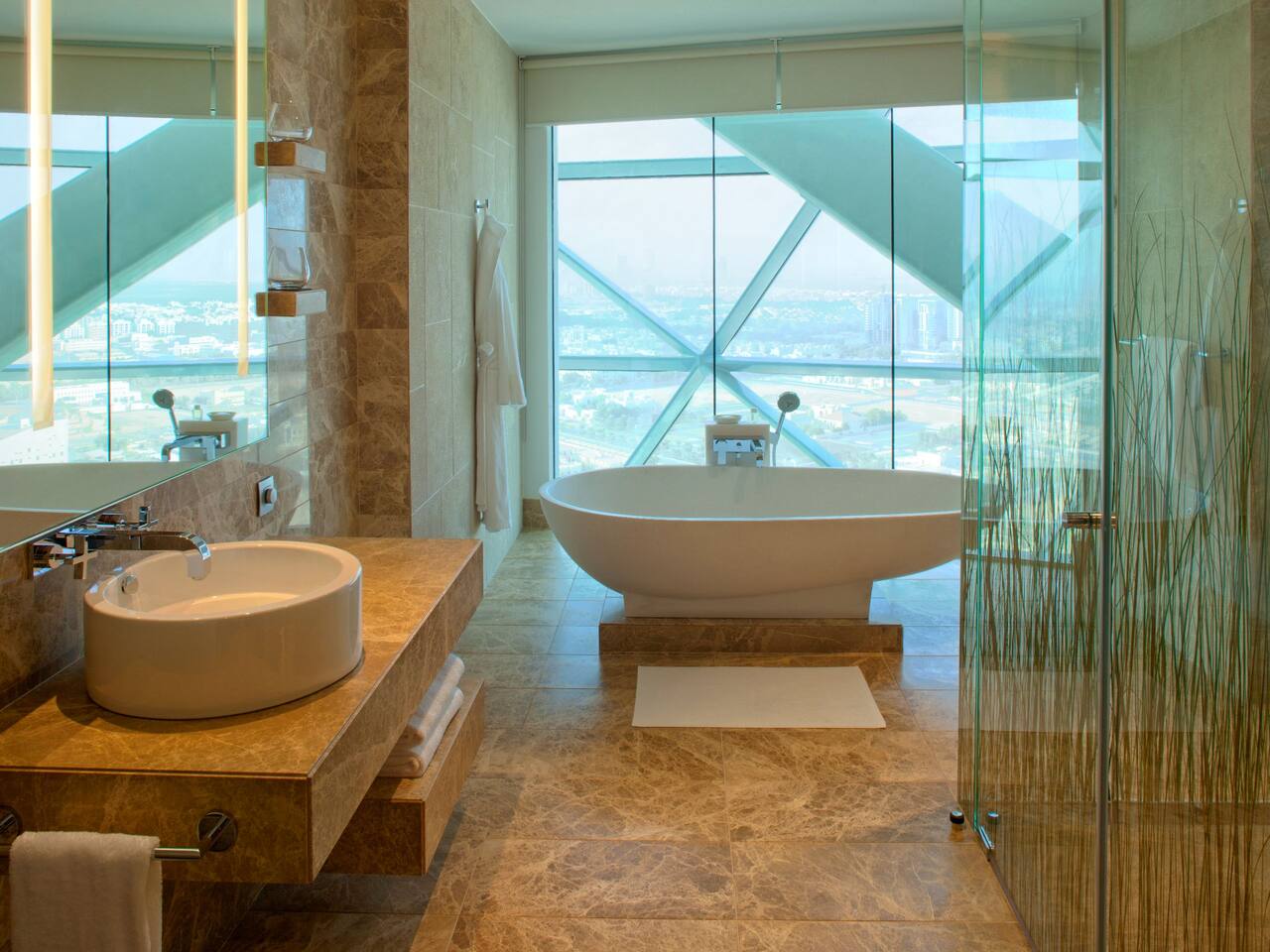 Bathroom Deluxe Room Abu Dhabi hotel