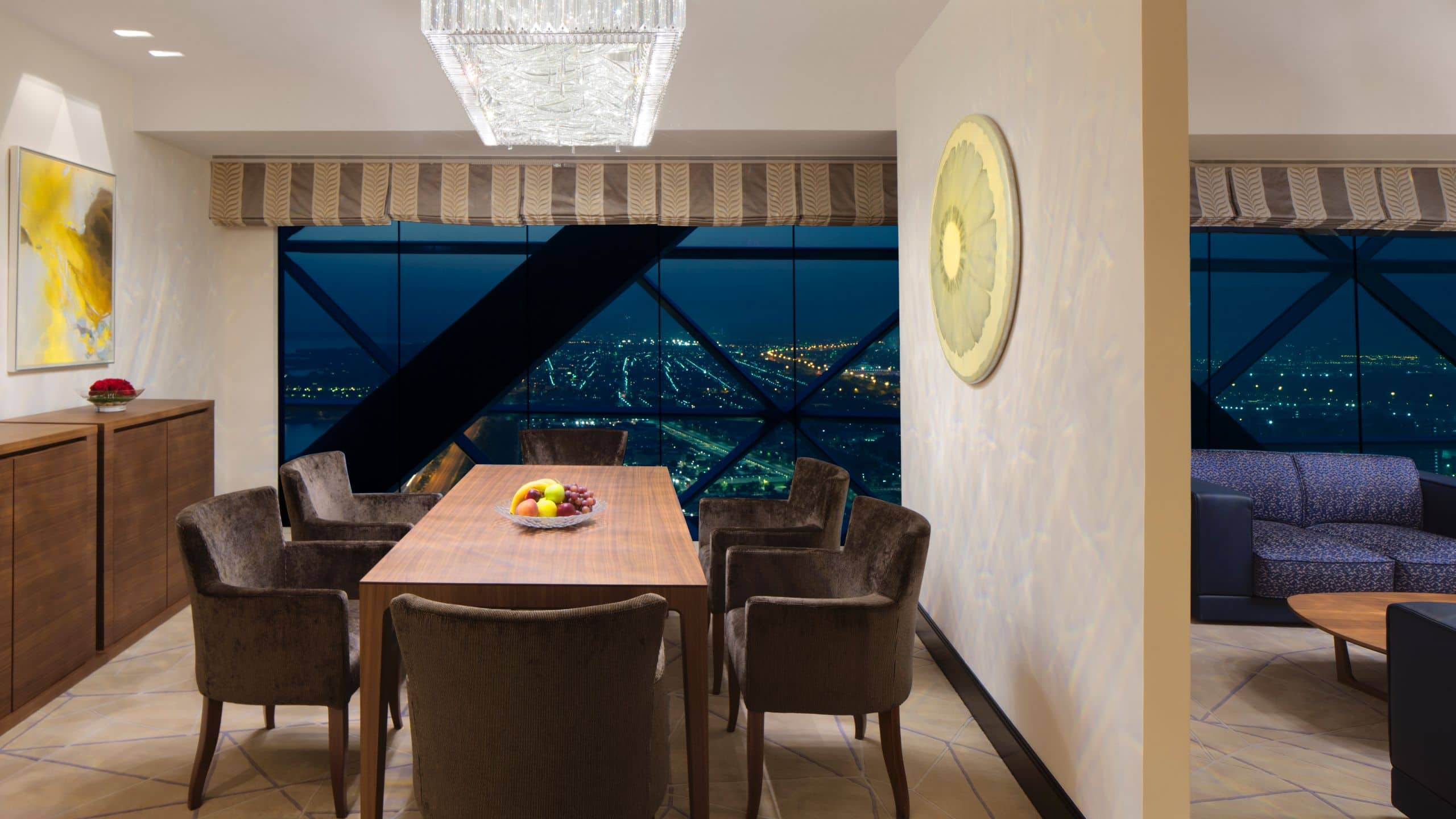 Andaz Capital Gate, Abu Dhabi Presidential Suite Dining Table