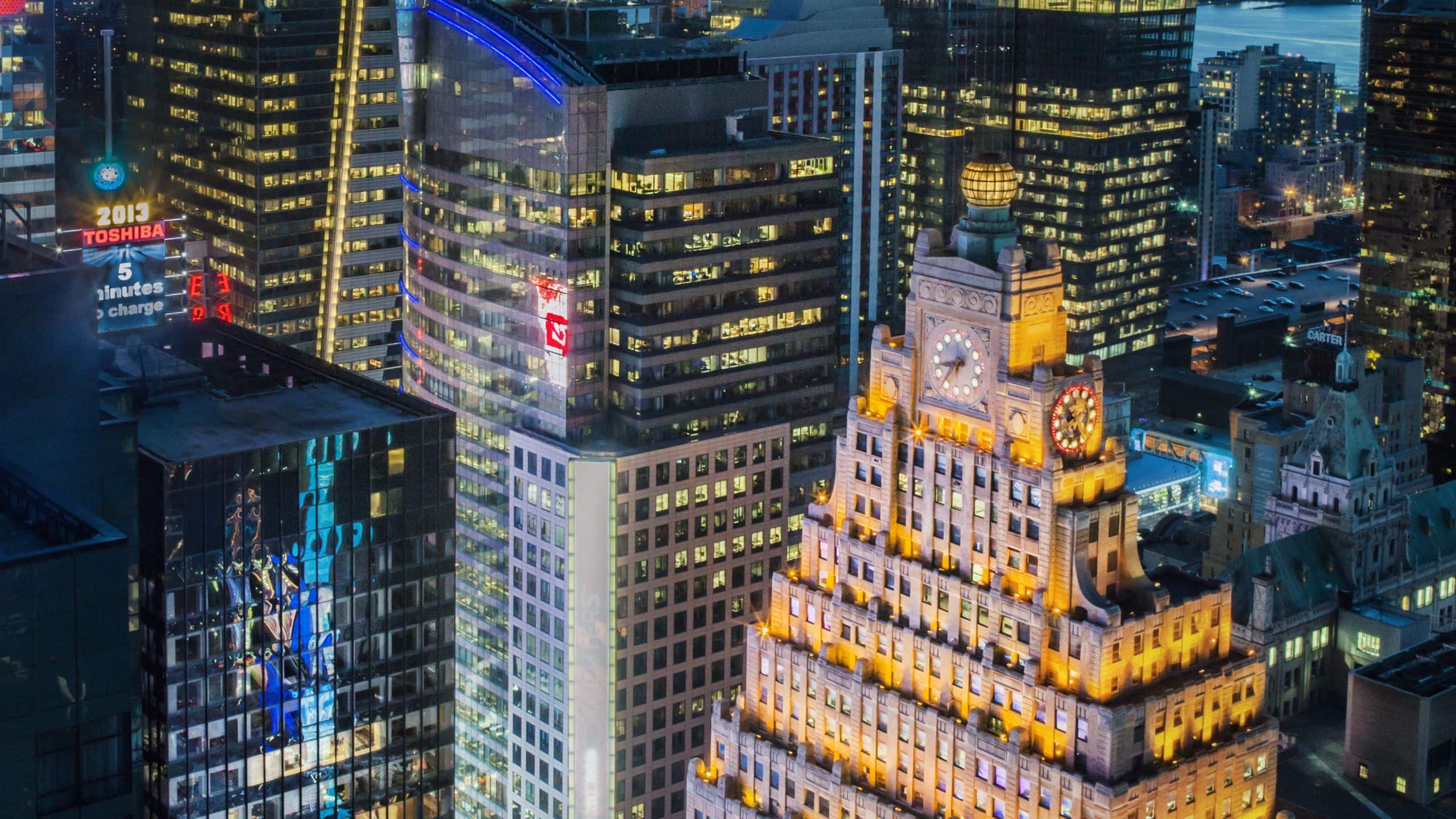 Hyatt Centric Times Square New York Rooftop Paramount Building