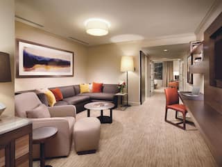 Hyatt Centric Chicago Magnificent Mile Suite Sitting Room