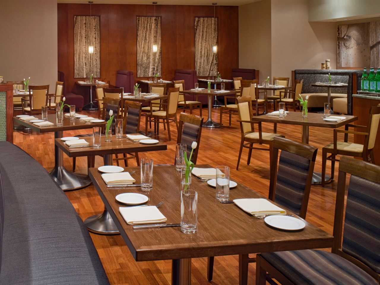 Inviting Herndon Restaurants Near Dulles International Airport | Hyatt ...