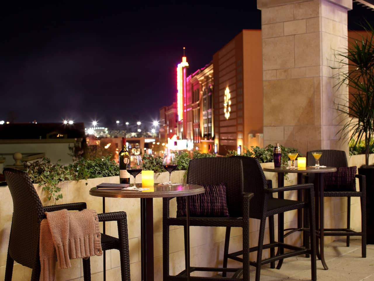 Hyatt Centric The Woodlands | Terrace Seating