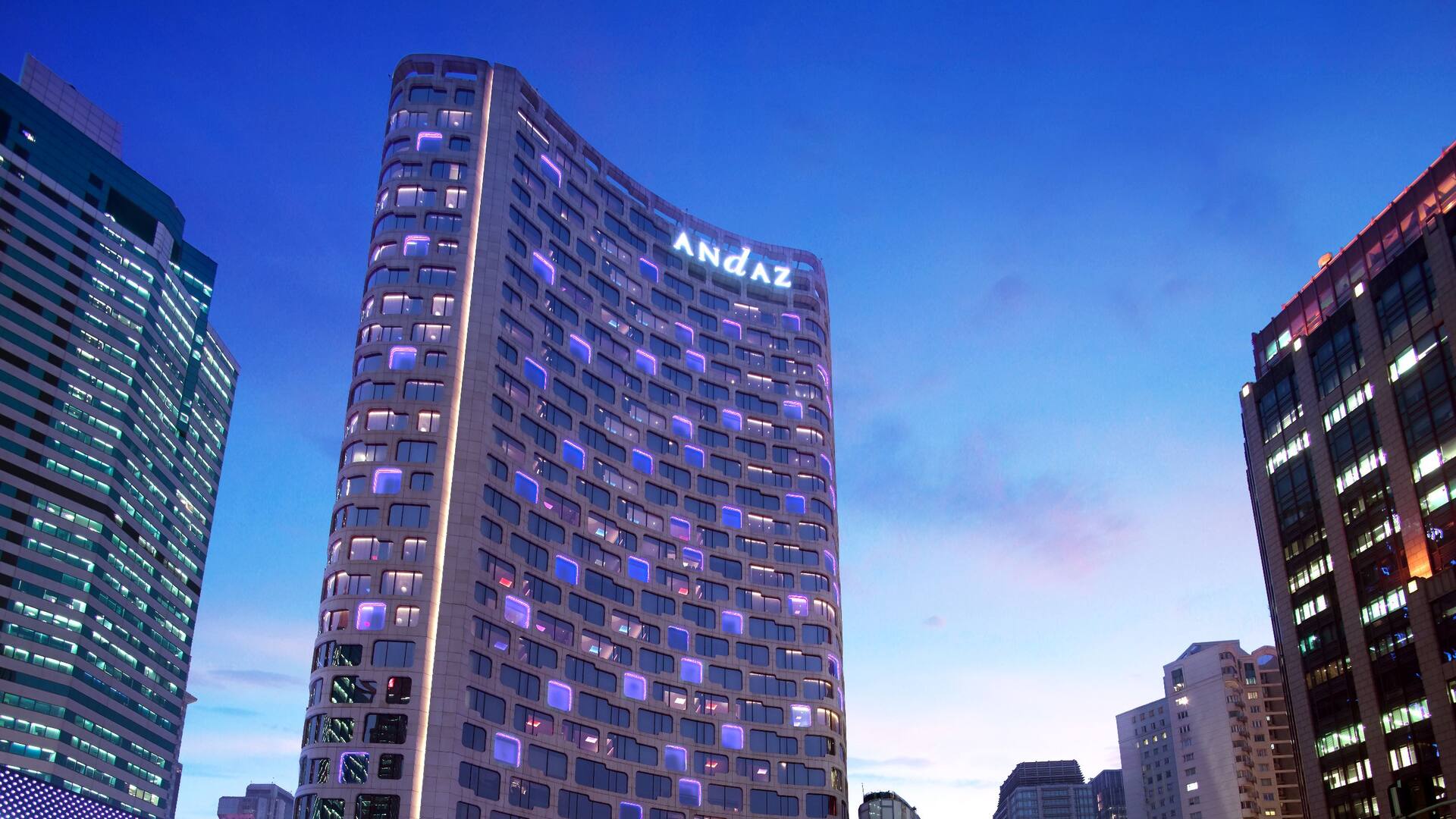 Andaz XINTIANDI, SHANGHAI Entrance