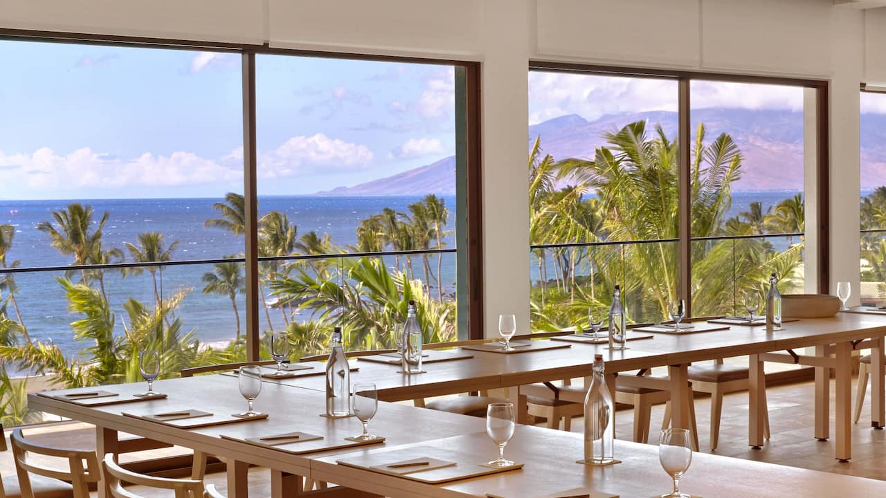 Andaz Maui at Wailea Resort Lounge