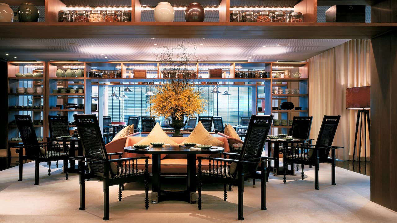 Erawan Tea Room Erawan Tea Room - Grand Hyatt Erawan Bangkok