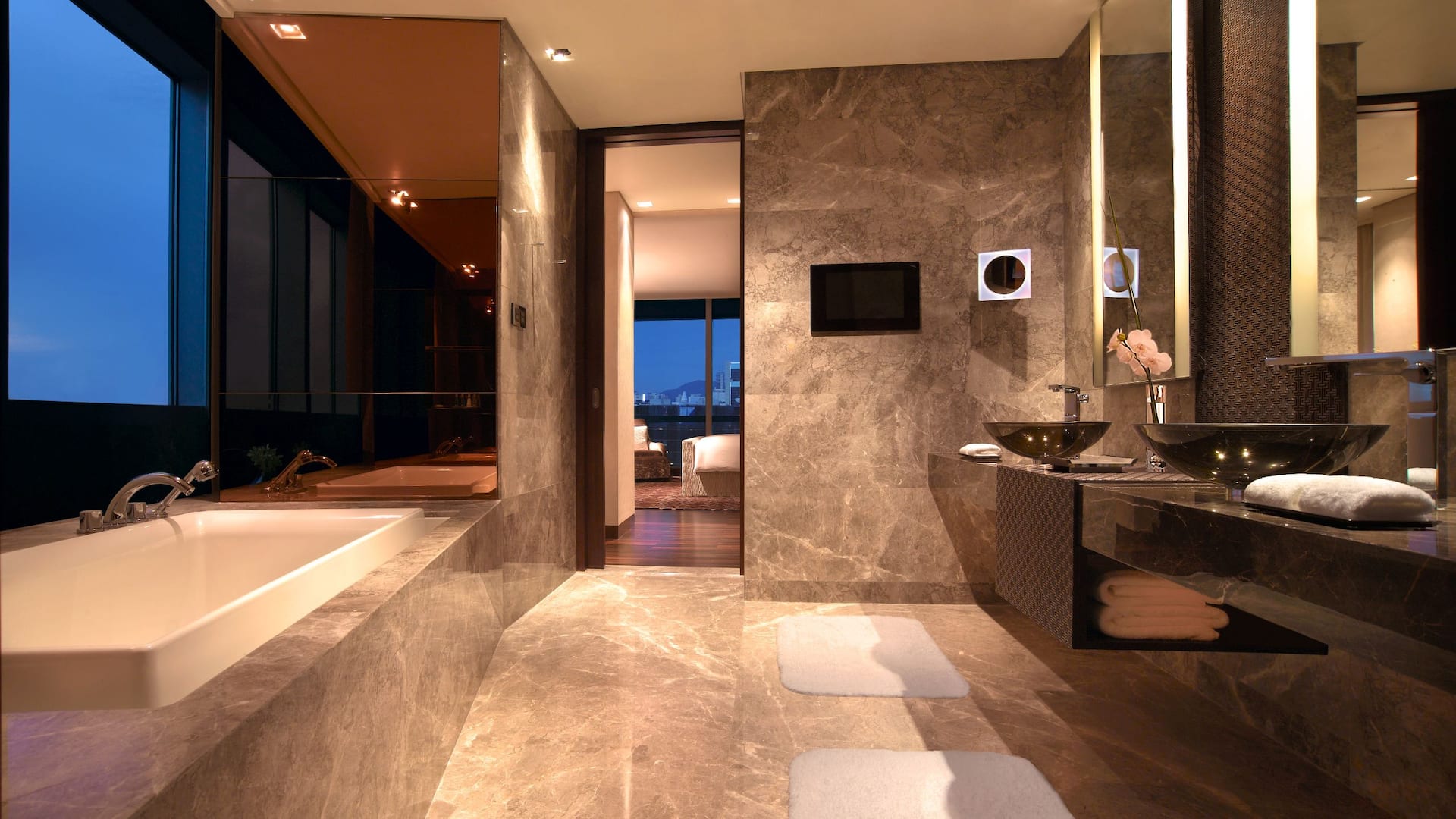 3 de 3 Grand Hyatt Shenzhen Chairman Suite Bathroom