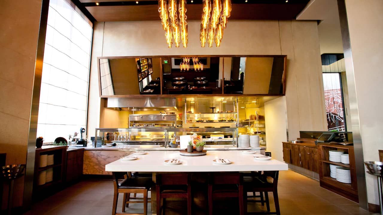 OneUP Restaurant and Lounge