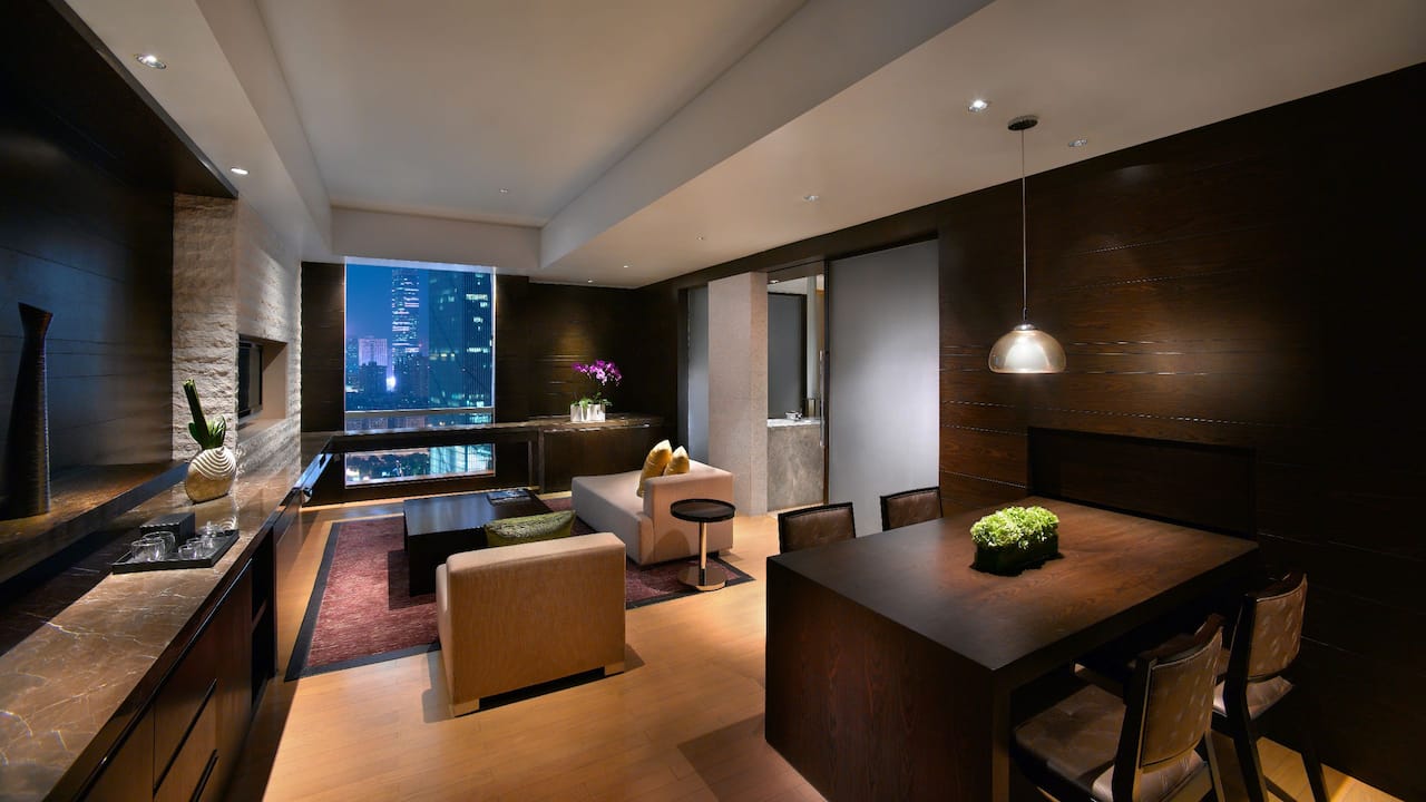 Grand Suite Living Room