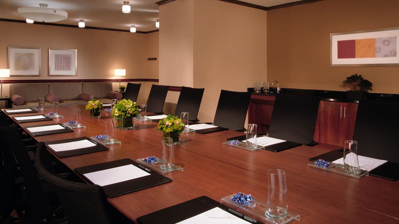 Grand Hyatt New York Meeting Room Table